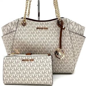 Michael Kors Large Jet Set Travel Chain Shoulder Bag & Double Zip Wallet Vanilla